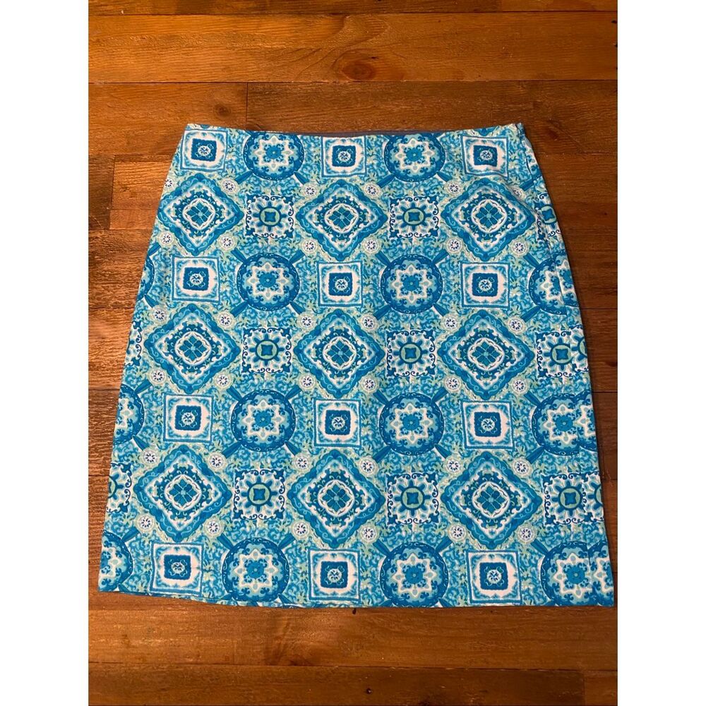 Talbots size 4 A-line geometric blue white print skirt cotton
